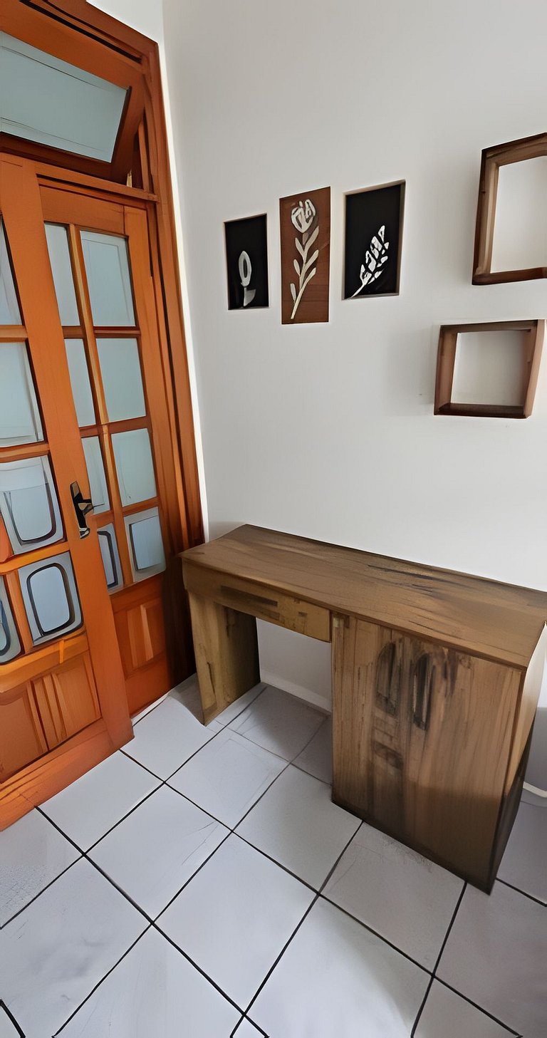 Apartamento Pé na Areia com 2 Quartos e Ar