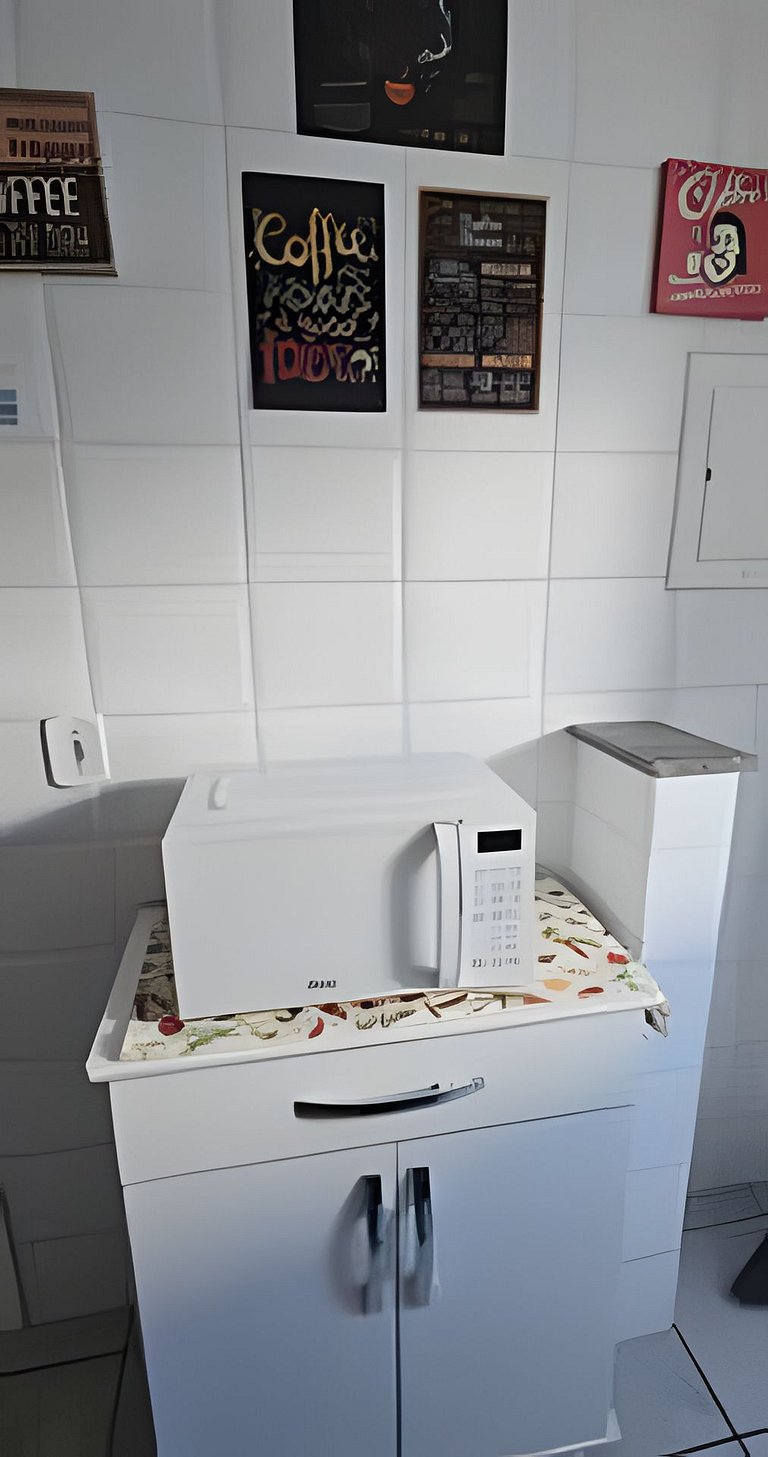 Apartamento Pé na Areia com 2 Quartos e Ar