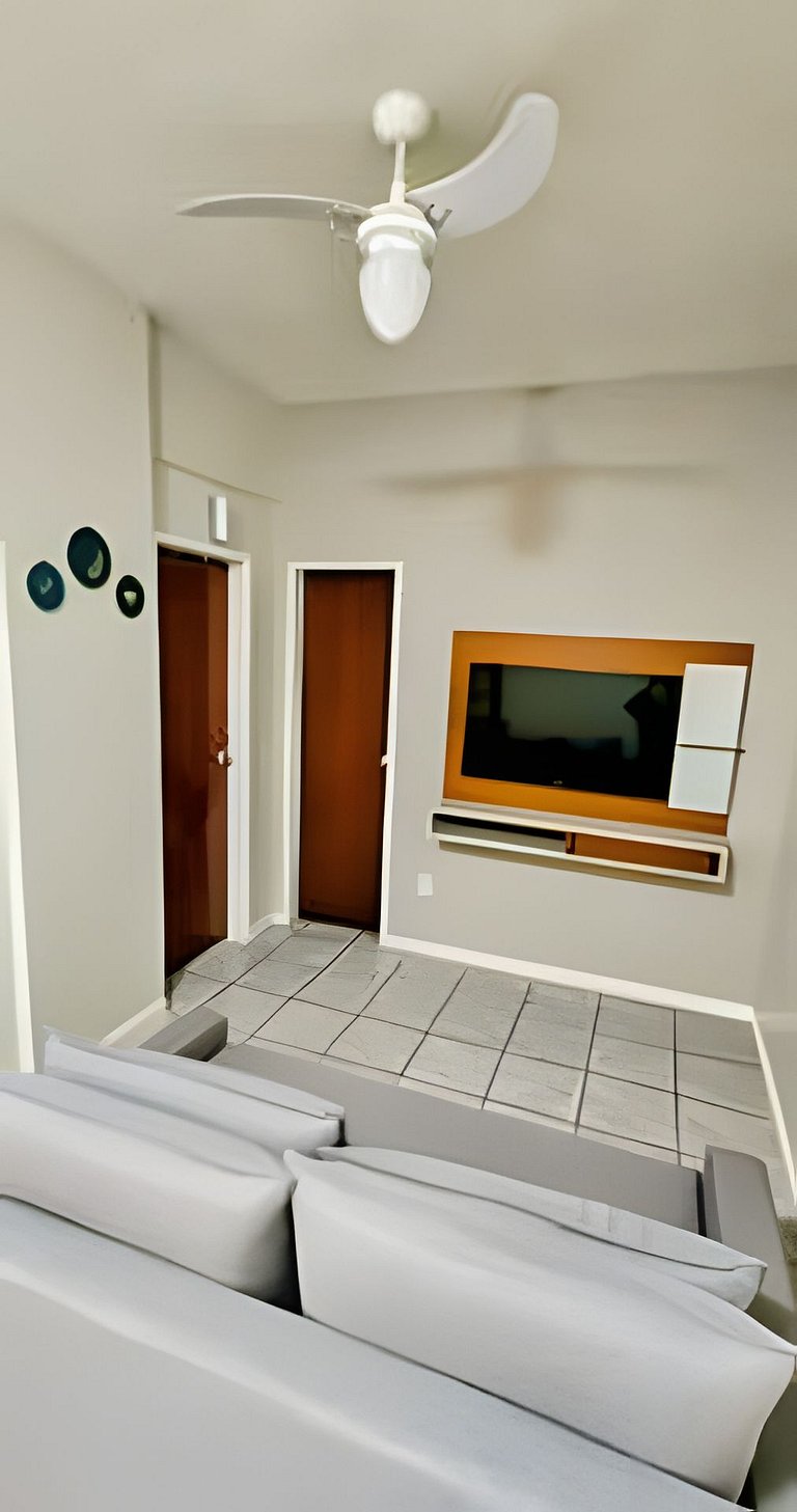 Apartamento Pé na Areia com 2 Quartos e Ar