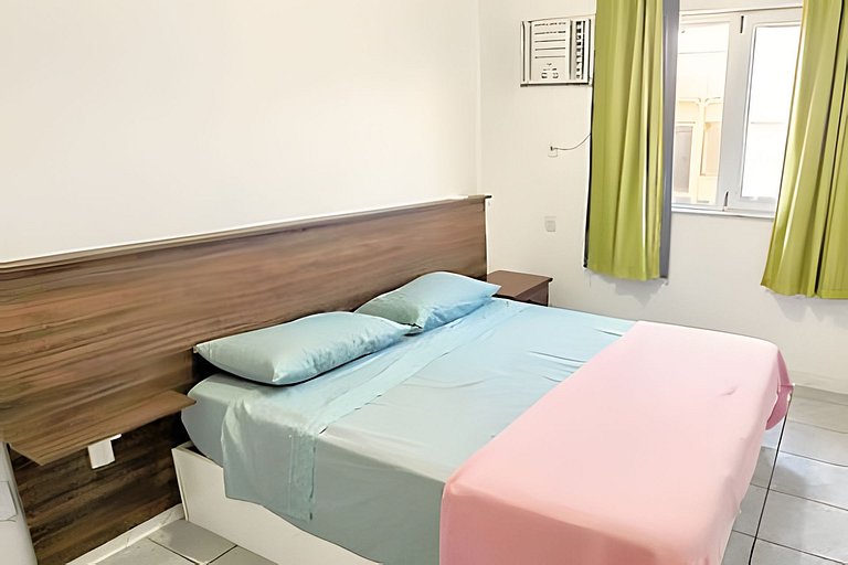 Apartamento Pé na Areia com Ar a 100m da Praia