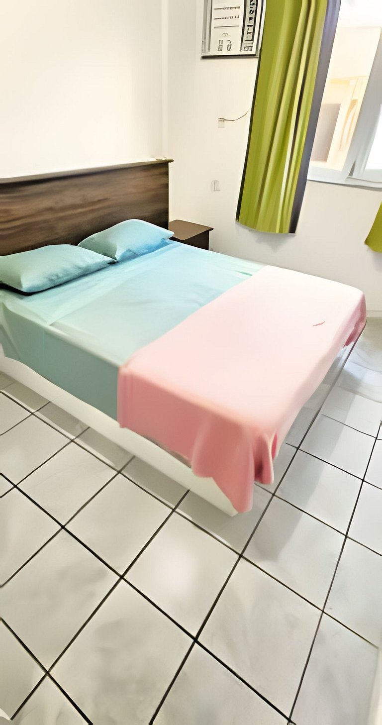 Apartamento Pé na Areia com Ar a 100m da Praia