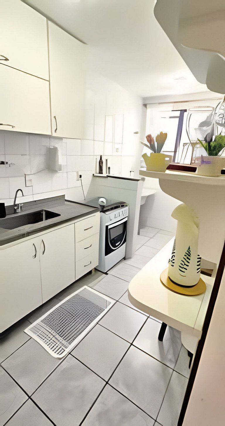 Apartamento Pé na Areia com Ar a 100m da Praia