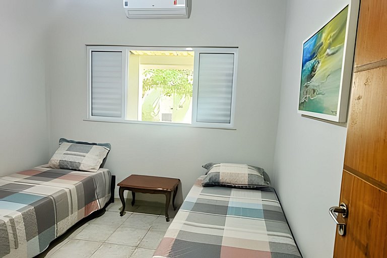 Casa Ampla com Jacuzzi à 500m Praia do Forte