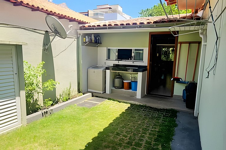 Casa Ampla - Conforto à 500m Praia do Forte