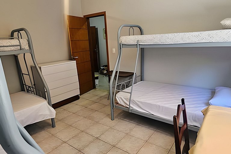 Casa Ampla com Jacuzzi à 500m Praia do Forte