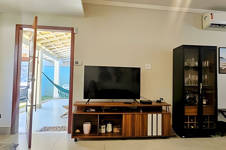 Casa Ampla com Jacuzzi à 500m Praia do Forte