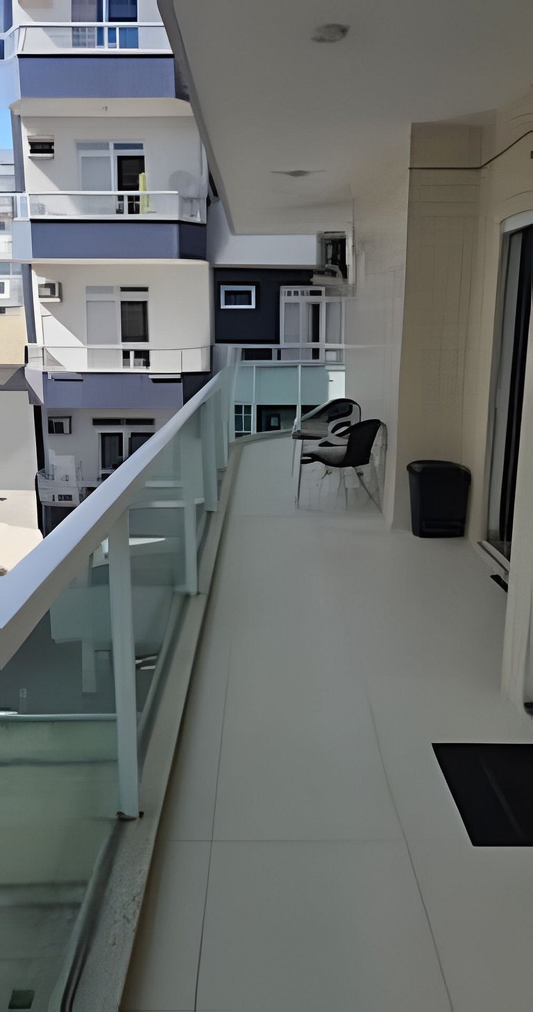 Apartamento moderno a 500m da Praia do Forte