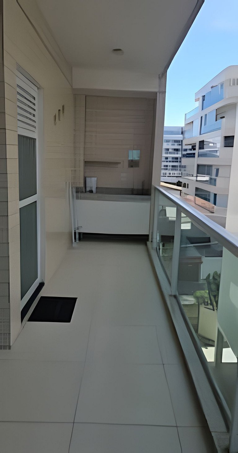 Apartamento moderno a 500m da Praia do Forte