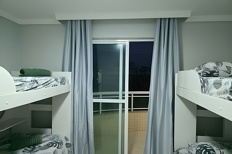 Ap Amplo 3 Quartos • 8 Pessoas • 1km da Praia