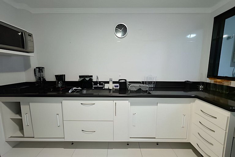 Ap Amplo 3 Quartos • 8 Pessoas • 1km da Praia