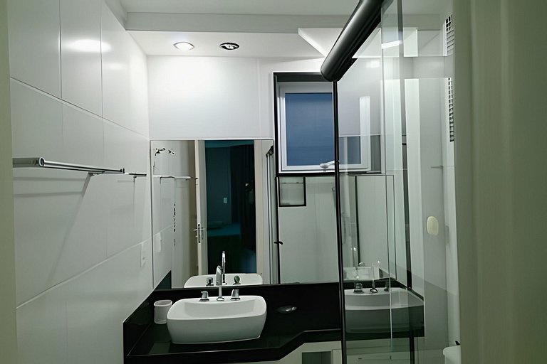 Ap Amplo 3 Quartos • 8 Pessoas • 1km da Praia