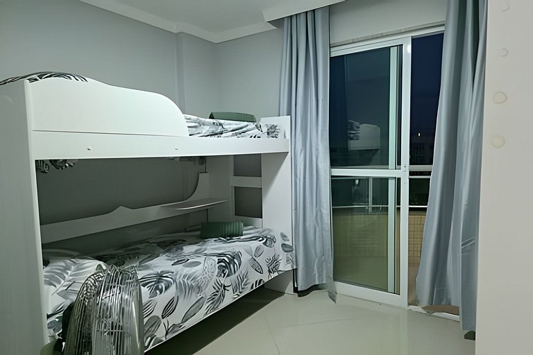 Ap Amplo 3 Quartos • 8 Pessoas • 1km da Praia