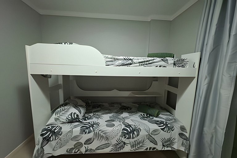 Ap Amplo 3 Quartos • 8 Pessoas • 1km da Praia